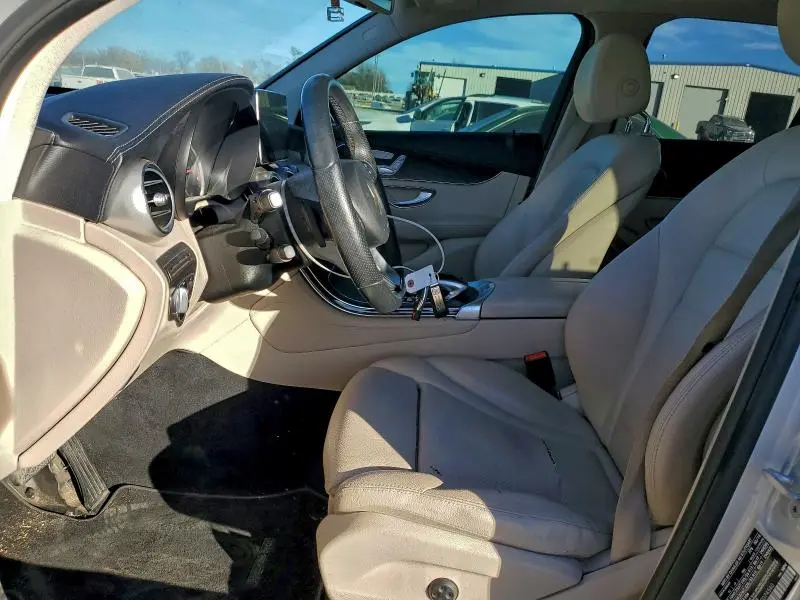 2016 MERCEDES-BENZ GLC 300  