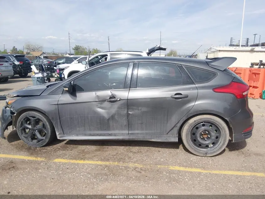 2017 FORD FOCUS ST  