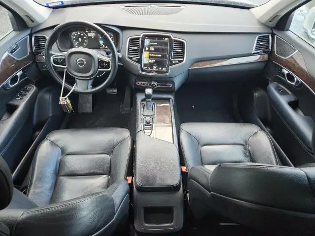 2017 VOLVO XC90 T5