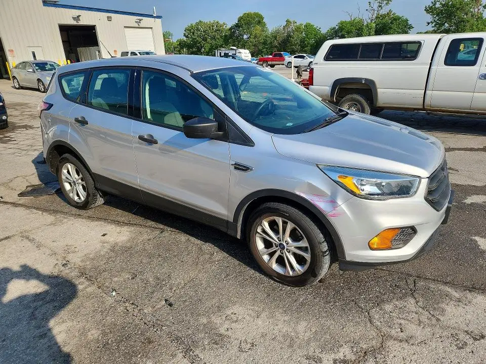 2017 FORD ESCAPE S  