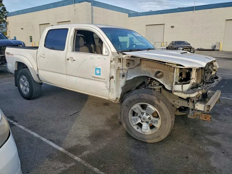 2014 TOYOTA TACOMA PRERUNNER V6  