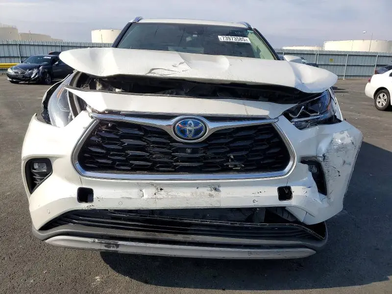 2020 TOYOTA HIGHLANDER HYBRID PLATINUM  