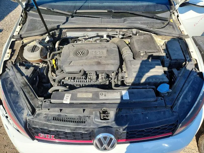 2015 VOLKSWAGEN GTI   
