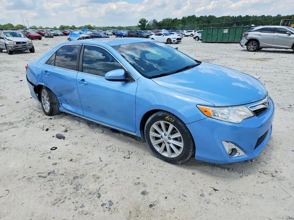 2014 TOYOTA CAMRY XLE V6  