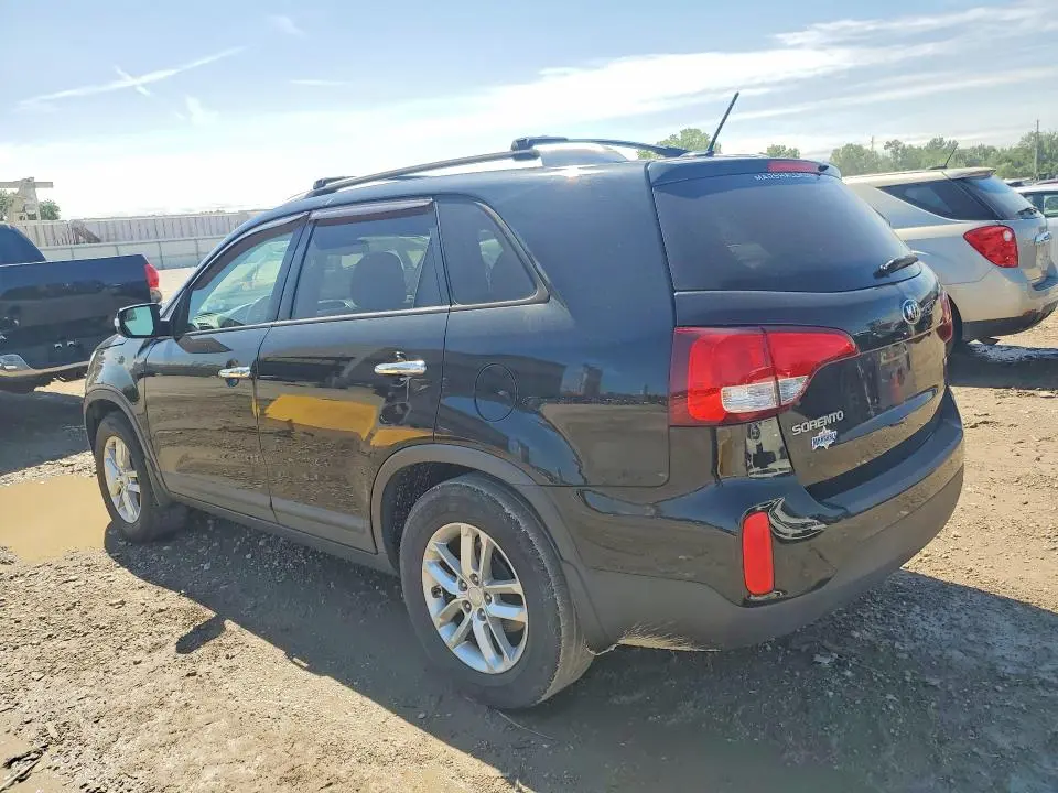 2015 KIA SORENTO LX  