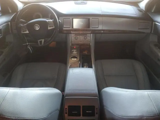 2011 JAGUAR XF   