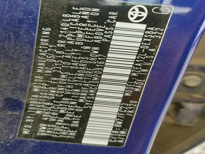 2021 TOYOTA COROLLA SE  