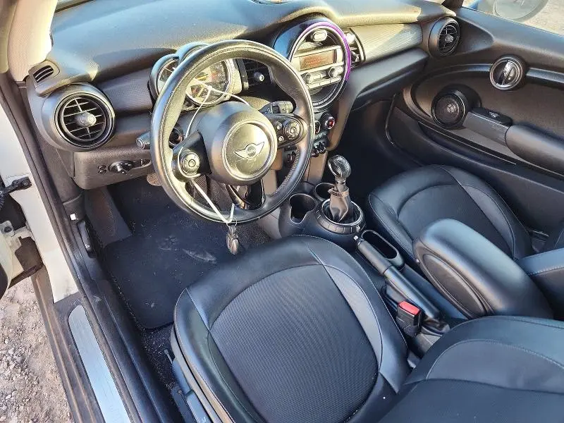 2015 MINI COOPER   