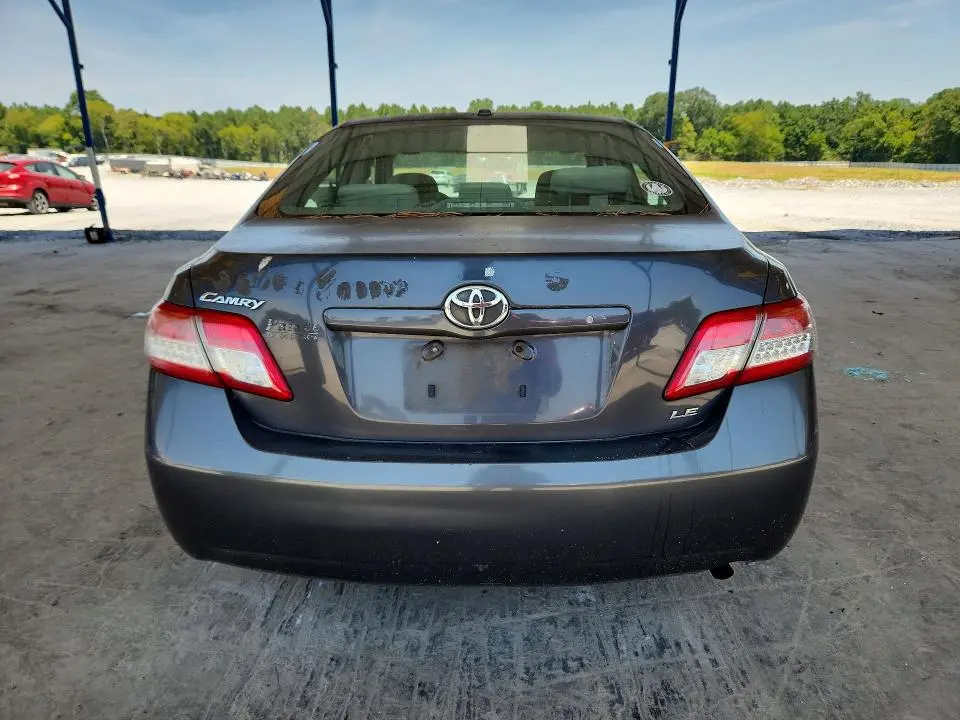 2011 TOYOTA CAMRY LE  