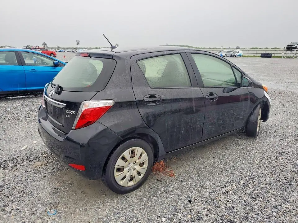 2012 TOYOTA YARIS 5-DOOR LE  