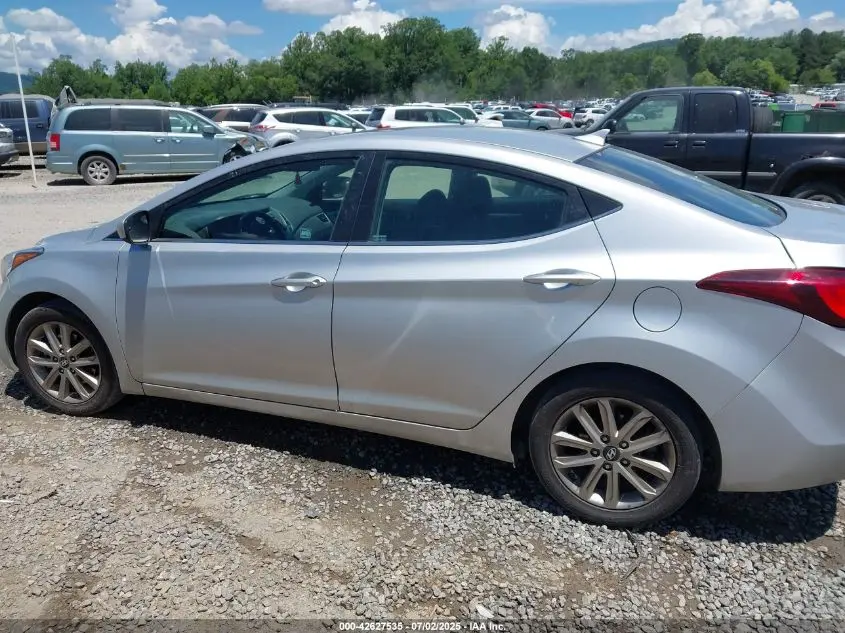 2015 HYUNDAI ELANTRA SE