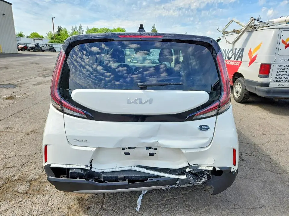 2024 KIA SOUL S  