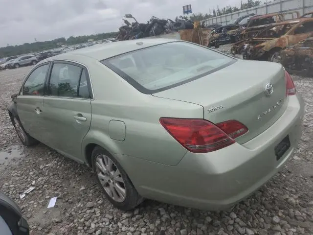 2010 TOYOTA AVALON XL  