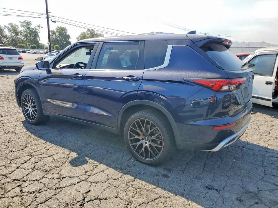 2022 MITSUBISHI OUTLANDER SE  