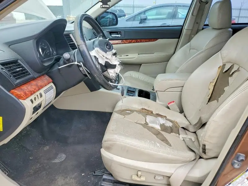 2011 SUBARU LEGACY 2.5I LIMITED  