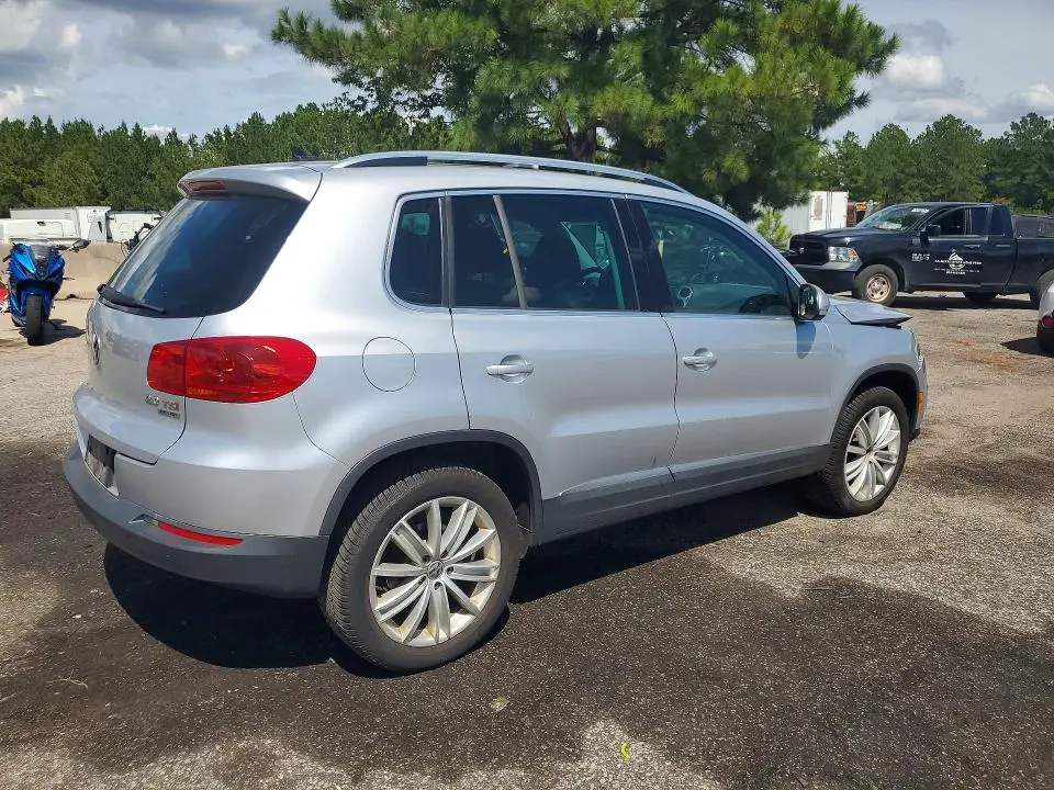 2015 VOLKSWAGEN TIGUAN S  
