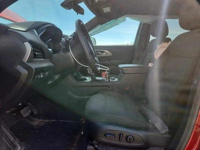 2023 CHEVROLET TRAVERSE LT  