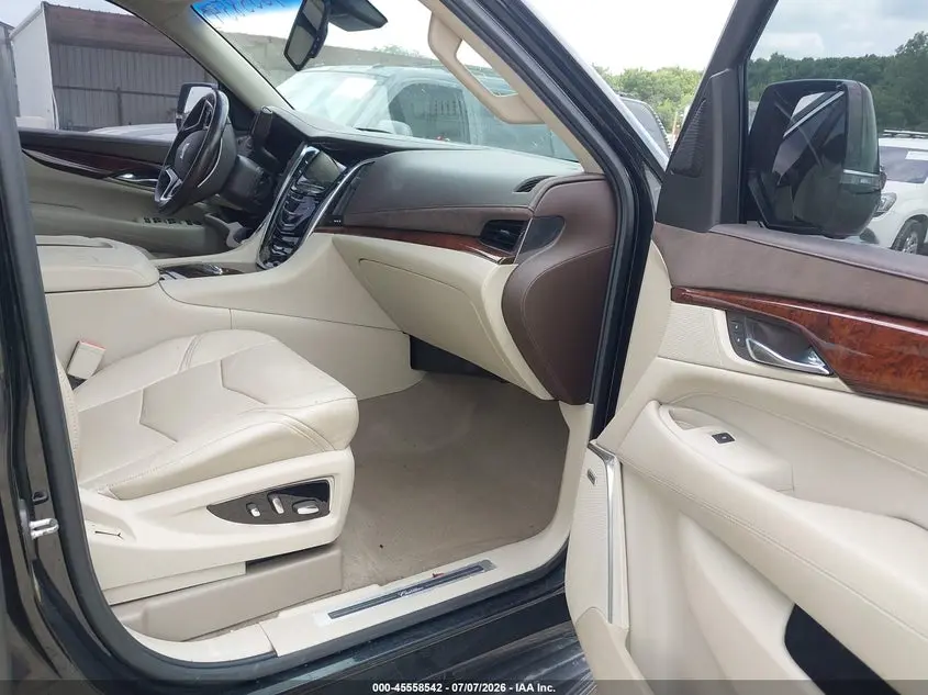 2016 CADILLAC ESCALADE LUXURY COLLECTION