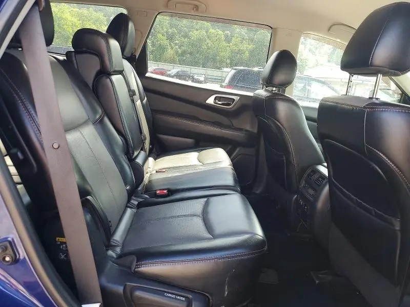 2020 NISSAN PATHFINDER SL  
