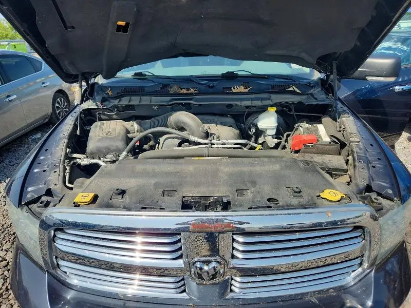 2013 RAM 1500 SLT  