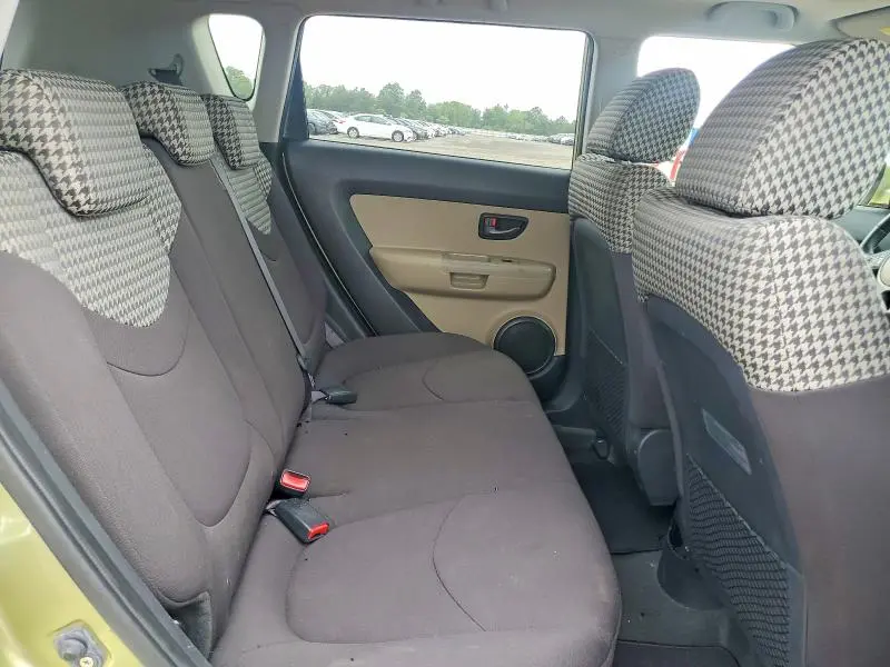 2010 KIA SOUL +  