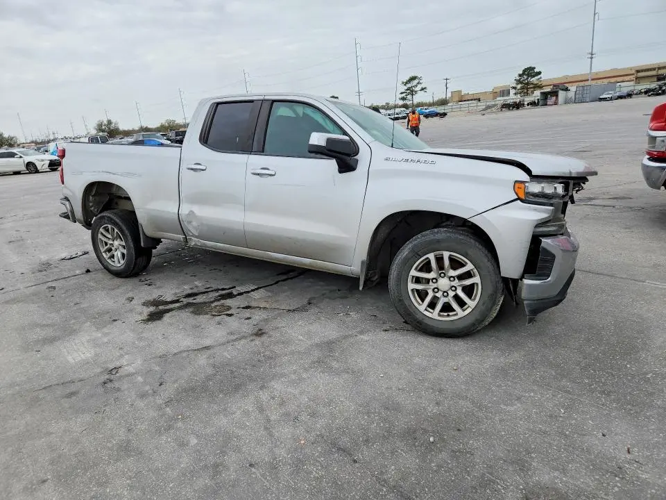 2019 CHEVROLET SILVERADO C1500 LT  