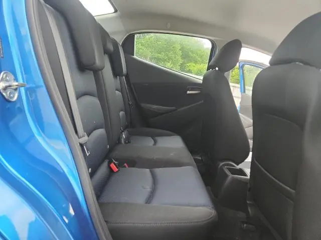 2019 TOYOTA YARIS L  