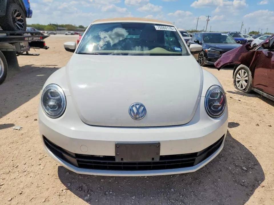 2013 VOLKSWAGEN BEETLE   