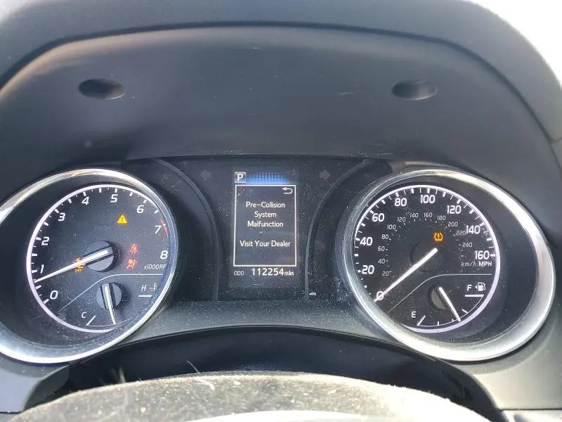 2018 TOYOTA CAMRY SE  