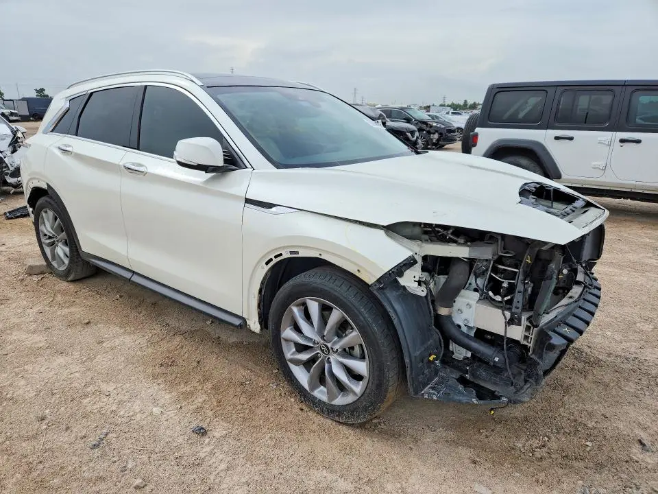 2019 INFINITI QX50 LUXE  