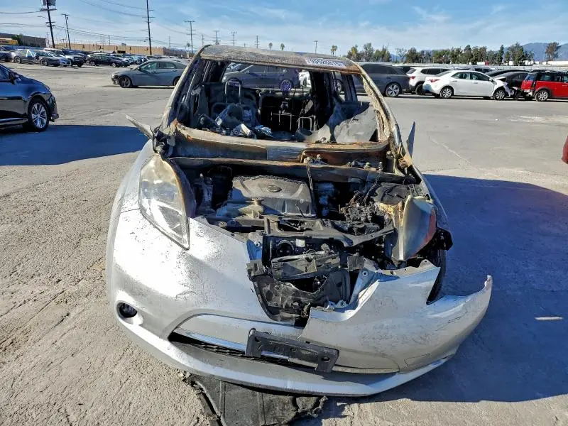 2013 NISSAN LEAF S  