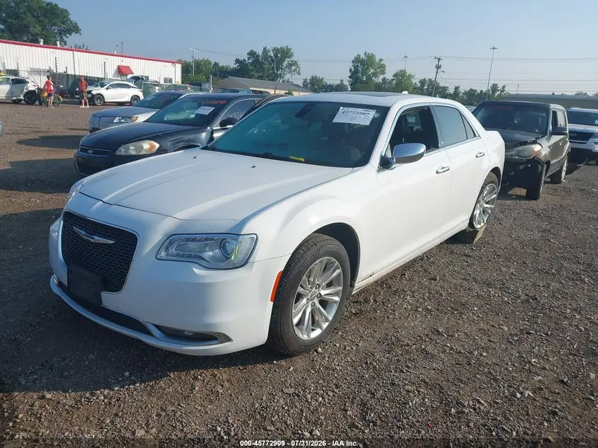 2016 CHRYSLER 300C  