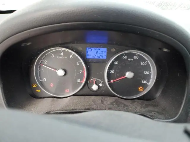 2011 HYUNDAI ACCENT GLS  