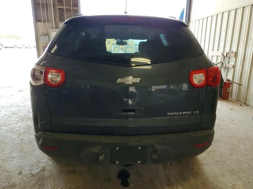 2012 CHEVROLET TRAVERSE LS  