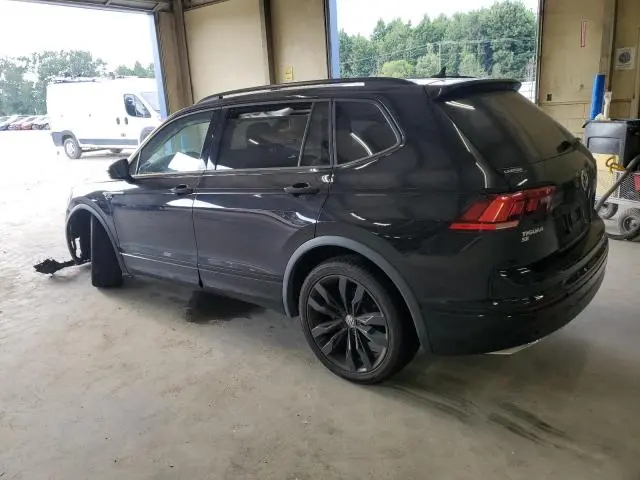 2021 VOLKSWAGEN TIGUAN SE  