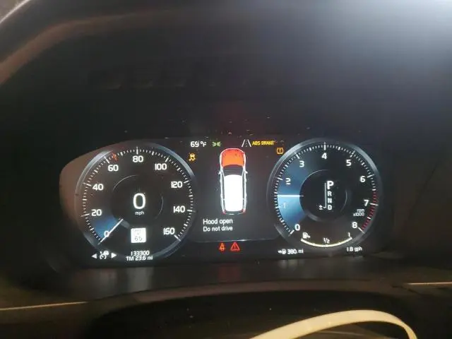 2019 VOLVO XC90 T6 MOMENTUM  