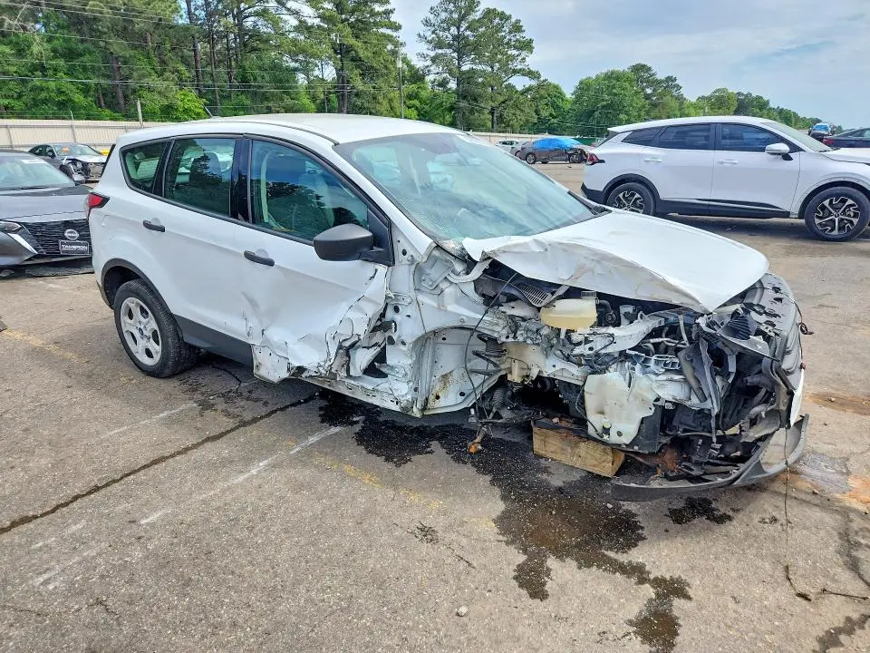 2018 FORD ESCAPE S  