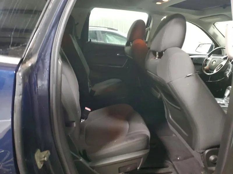 2011 CHEVROLET TRAVERSE LT  