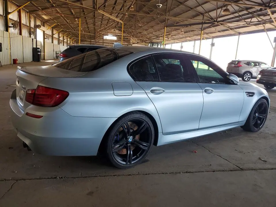 2013 BMW M5   
