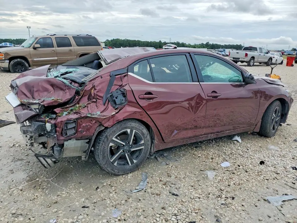 2024 NISSAN SENTRA SV  