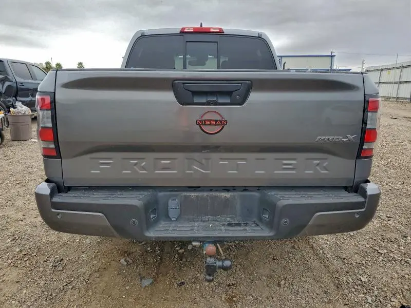 2022 NISSAN FRONTIER S  