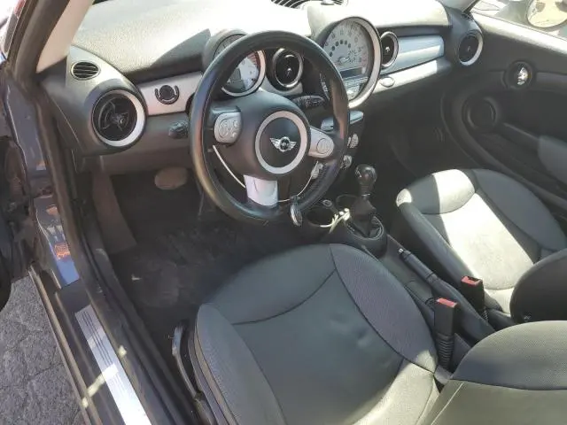 2010 MINI COOPER   