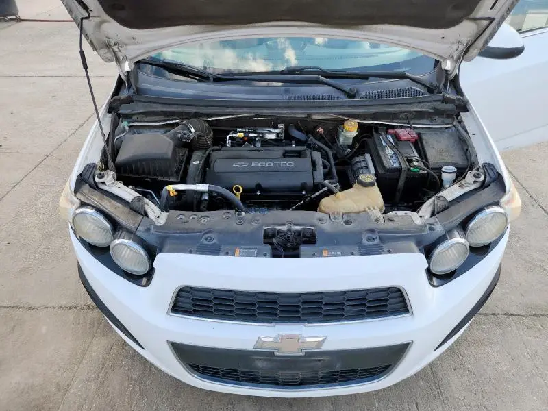 2013 CHEVROLET SONIC LT  