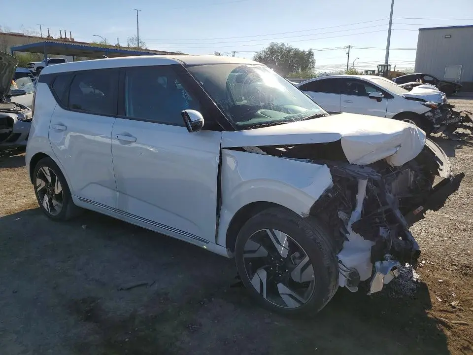 2025 KIA SOUL GT-LINE  