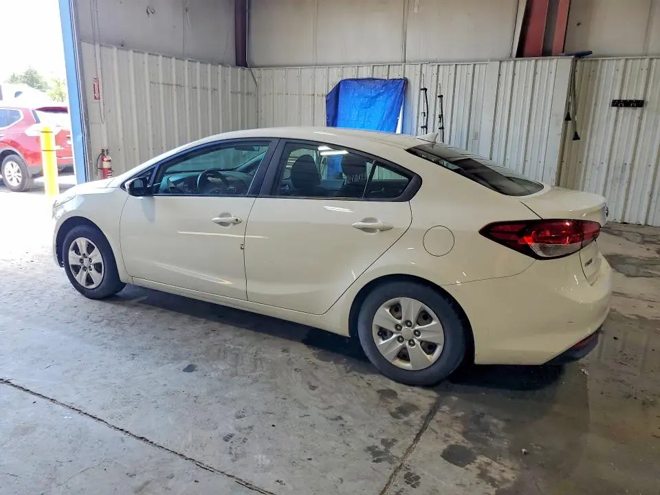 2018 KIA FORTE LX  