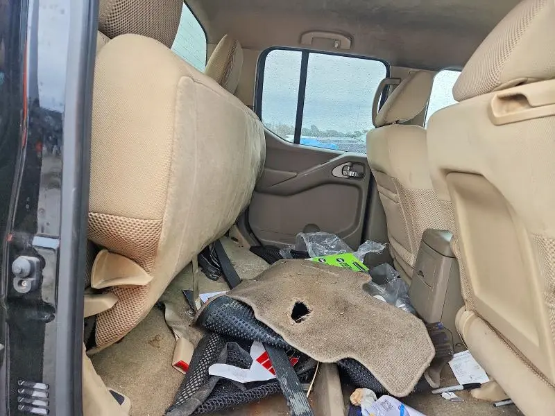 2012 NISSAN FRONTIER S  