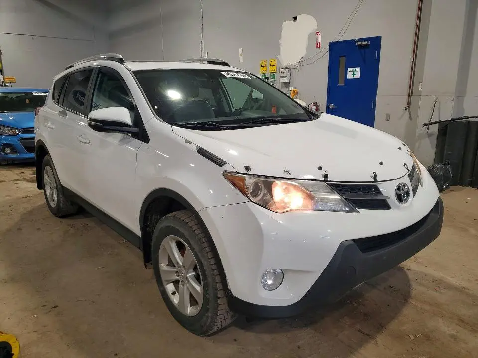 2013 TOYOTA RAV4 XLE  