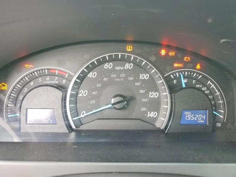 2012 TOYOTA CAMRY LE  