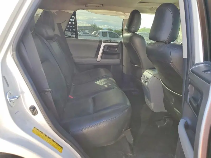 2011 TOYOTA 4RUNNER SR5  