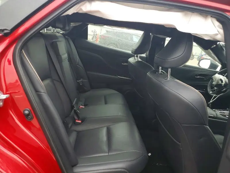 2026 TOYOTA CROWN LIMITED  